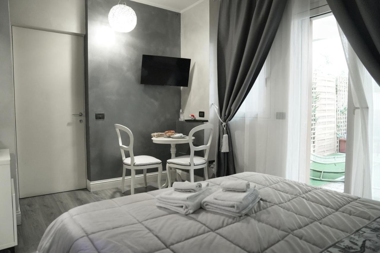 La Residenza Isabella Hotel Milaan Buitenkant foto
